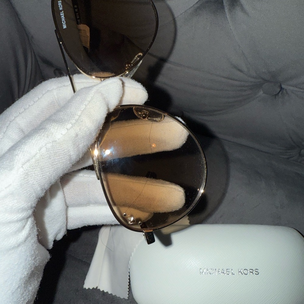 Like New Ladies Michael Kors Aviator Clearwater Sunglasses - Picture 9 of 10